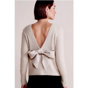 Vineyard Vines Cream V-Neck Sweater with Bow